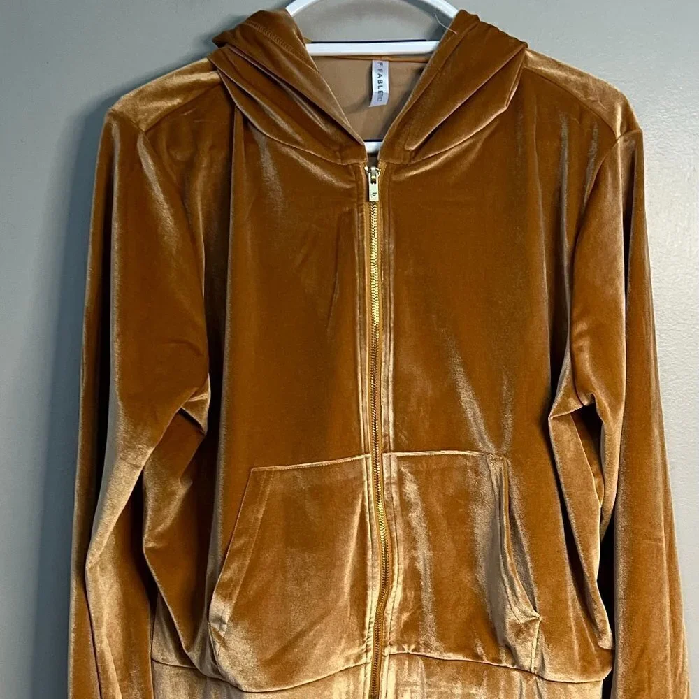 Fabletics Donna Velour Hoodie in Light Honey Size L